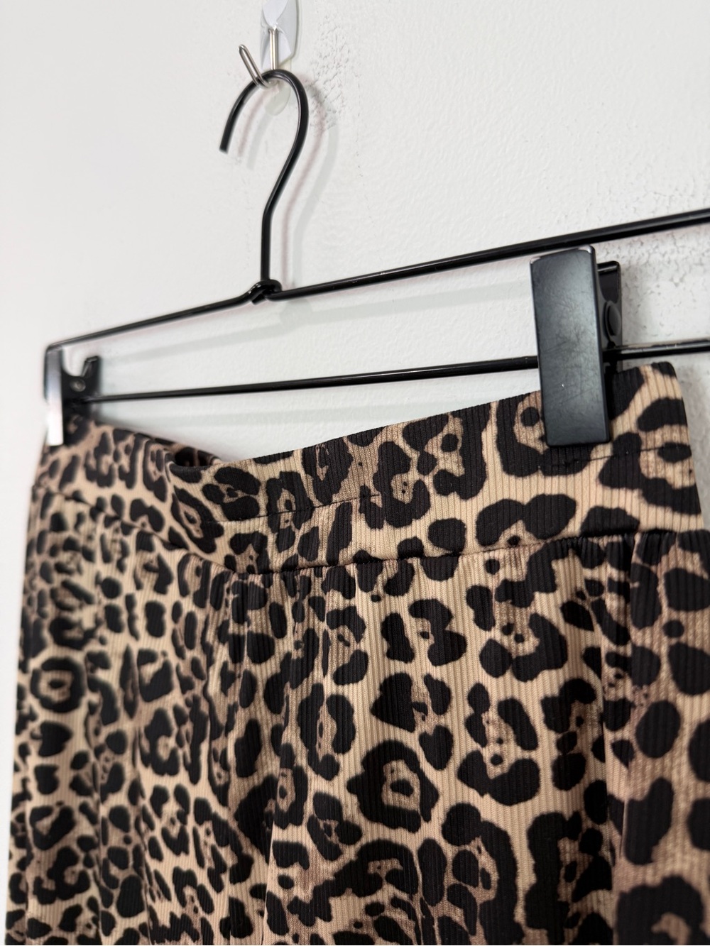 Wknd Chasers My Reputation Leopard Pants Wide Leg Size Large - Picture 7 of 10